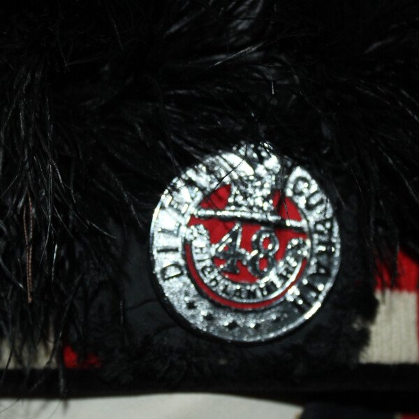 Doublet 48e Highlanders of canada et son Feather Bonnet