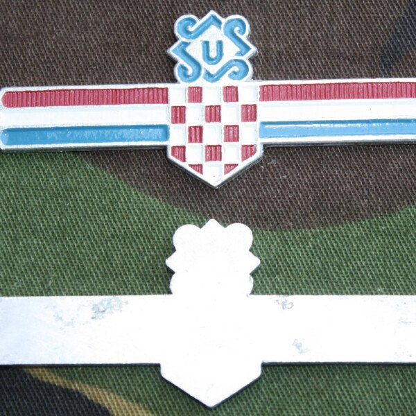 insigne métallique des volontaires croates dans l'armée allemande