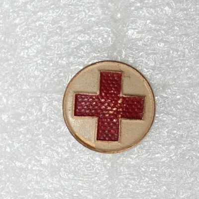 grande  broche Croix rouge