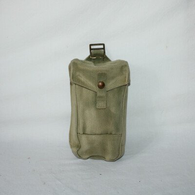 Pouch canadienne 1940