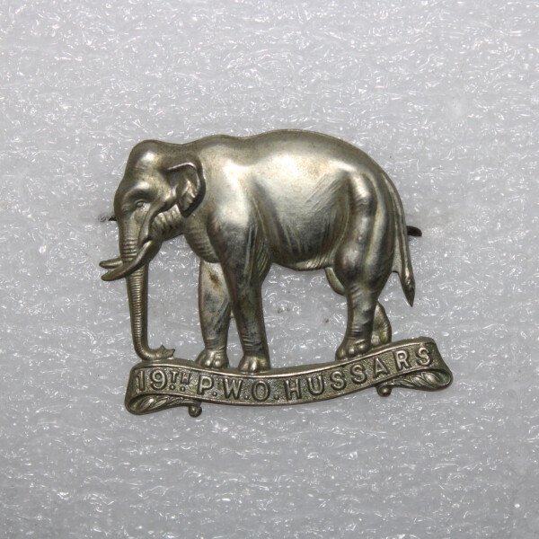 Cap badge 19th Hussars PWO