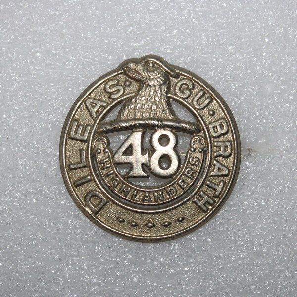 Cap badge 48th highlanders of canada