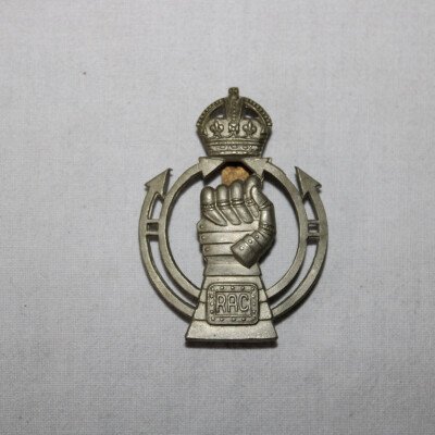 Cap badge RAC Type II