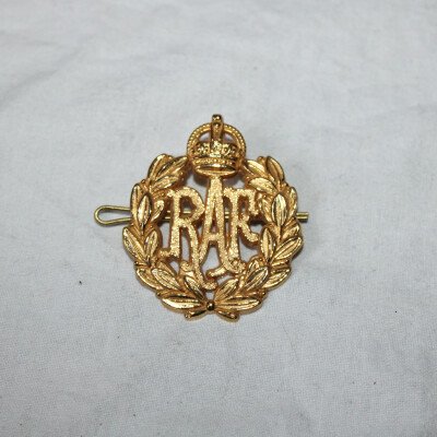 Cap badge de la RAF