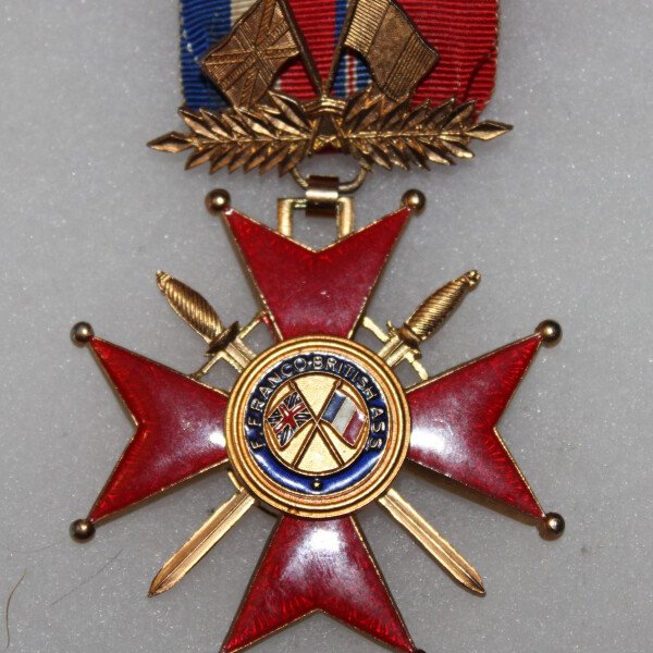 Croix de commandeur de l'asso franco/britannique