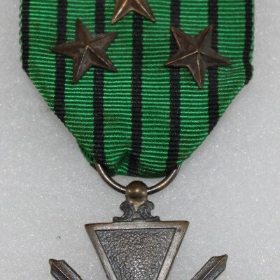 Croix de Guerre 39/40 vichy 3 citations
