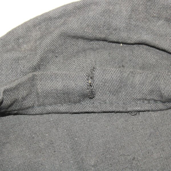 Beret noir Canadien