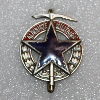 Alpiniste militaire