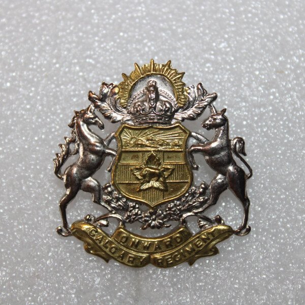 Cap badge Calgary Tank regiment 1942