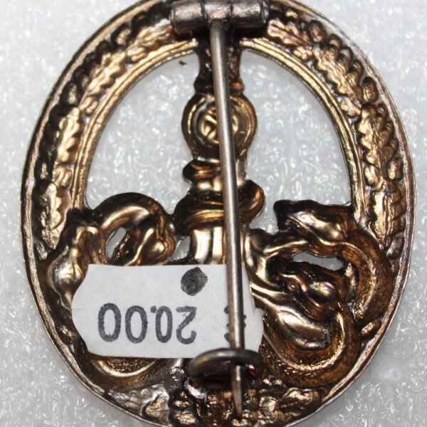 badge anti partisan bronze