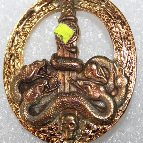 badge anti partisan or