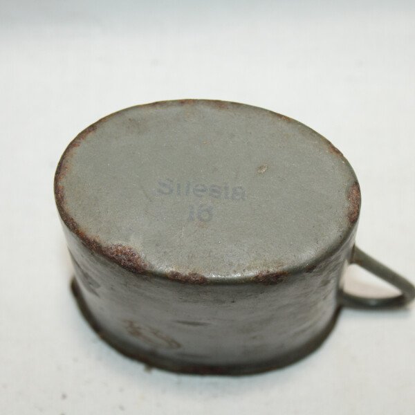 Quart émaillé 1916