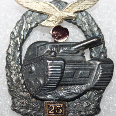 Badge Panzer Division Hermann Goering, 25