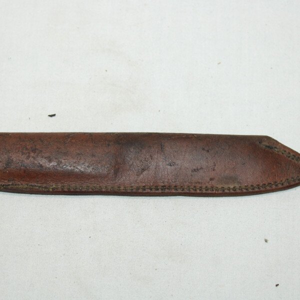 Couteau Mle 1902 et étui