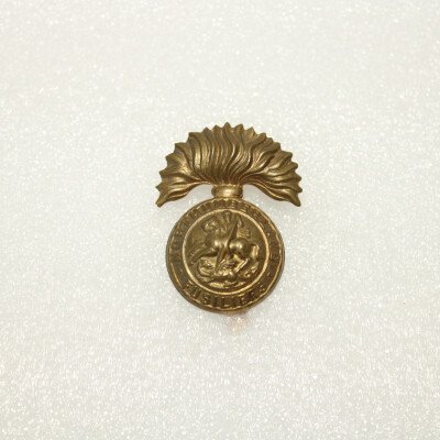 Cap badge northumberland fusilliers Type I
