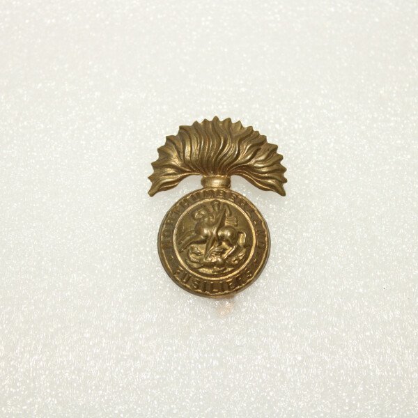 Cap badge northumberland fusilliers Type I