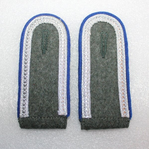 pattes d'épaules sergent infirmier mle 40, liseré bleu