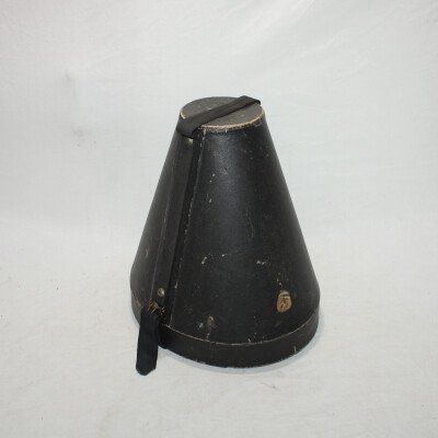 Boite de casque à pointe