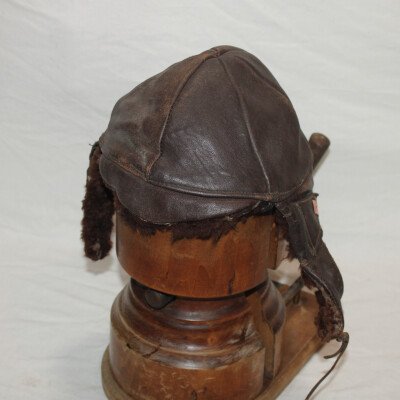 Bonnet en cuir