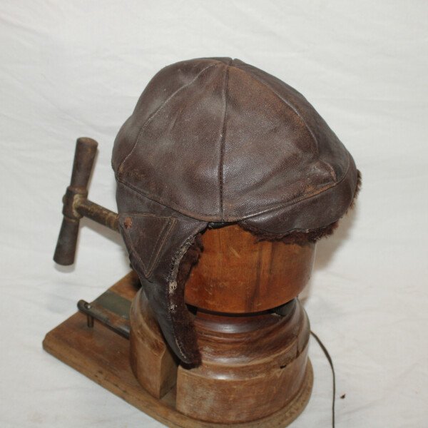 Bonnet en cuir