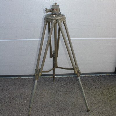 Trépied télémètre mdl1945