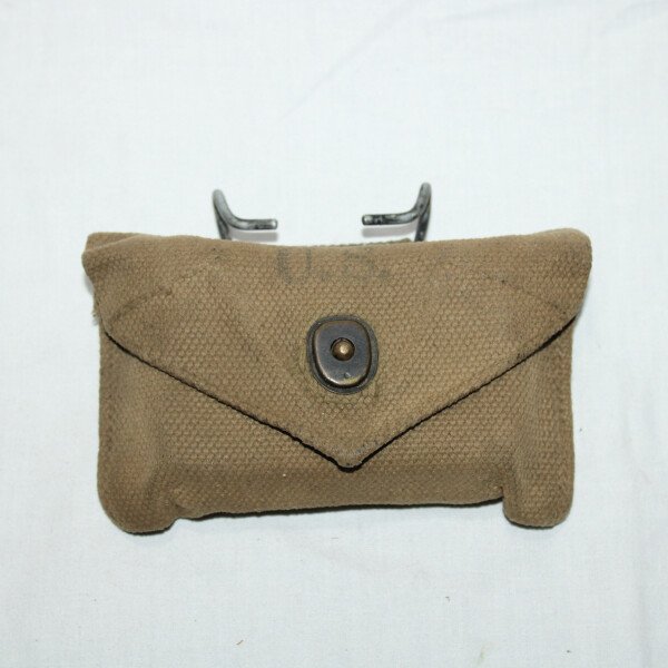 Pochette a pansement M42