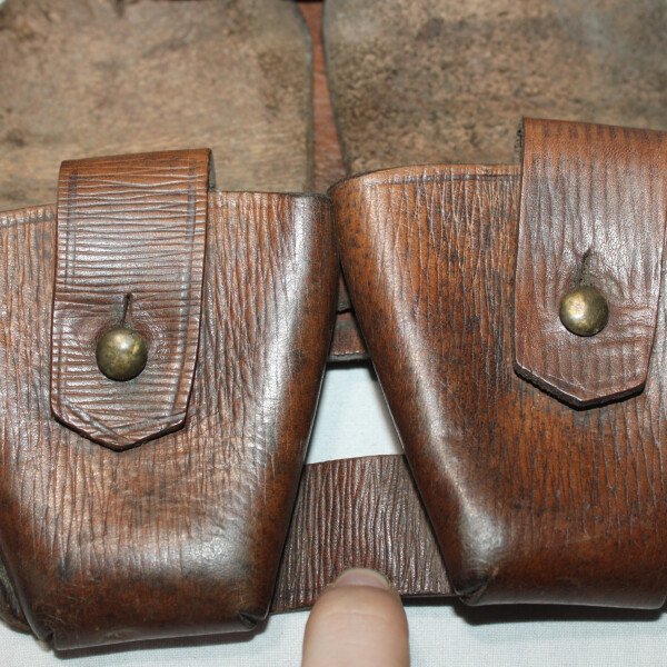 Cartouchières cuir P39