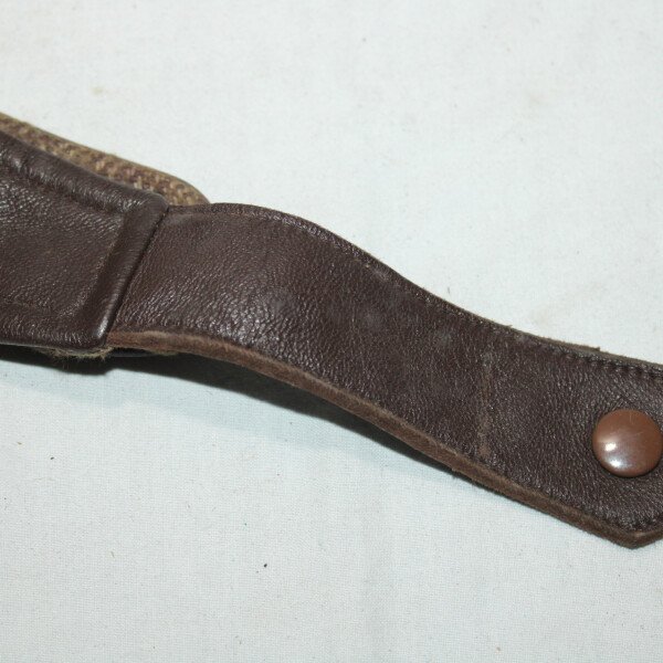 Bonnet en cuir C