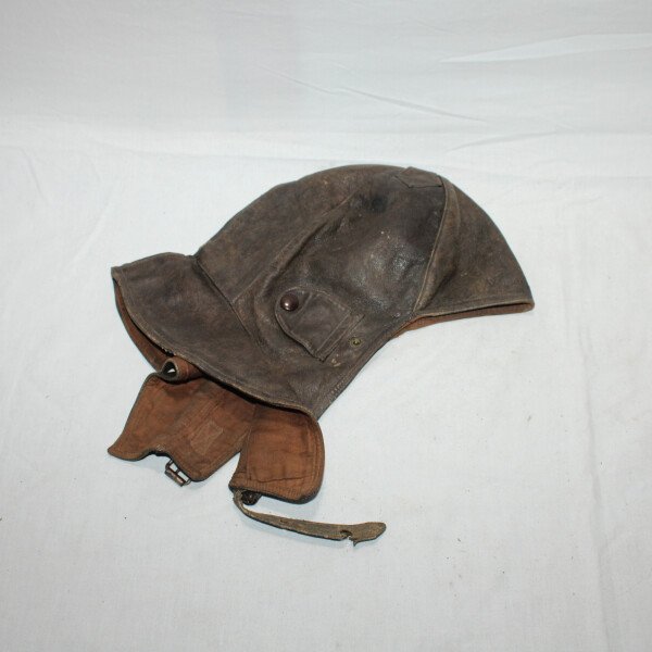 Bonnet en cuir F