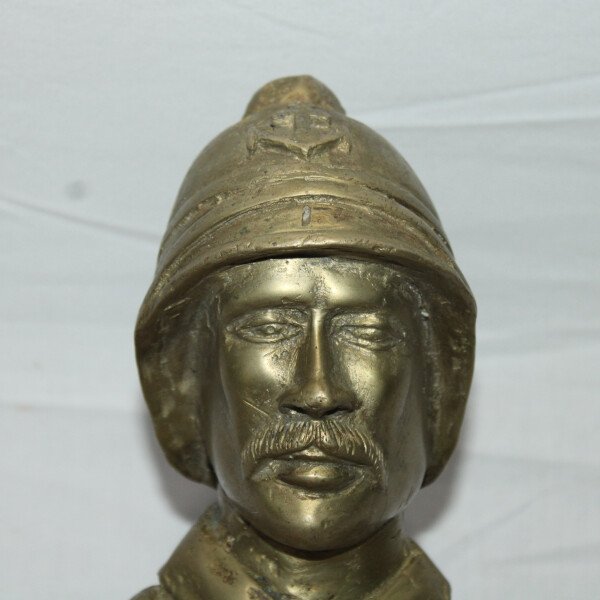 Buste soldat coloniale