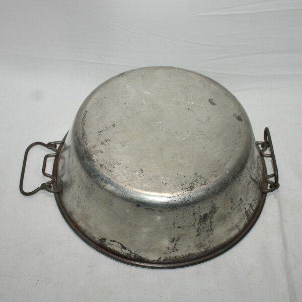 Plat a quatre
