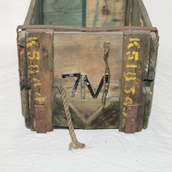 Caisse bandes Besa 1943