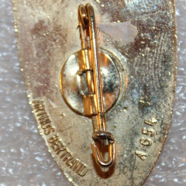BA 123 AB