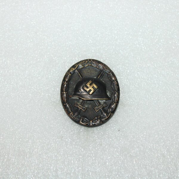 Badge blessée bronze