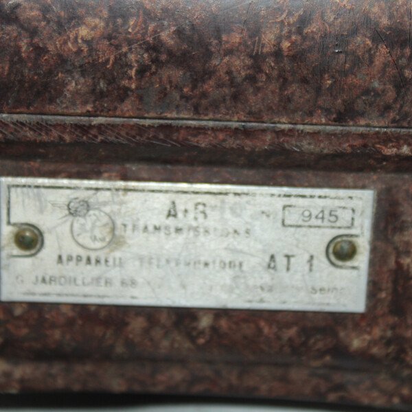 Téléphone AT1