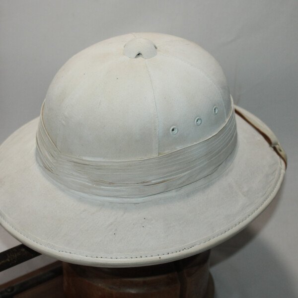 Casque colonial blanc