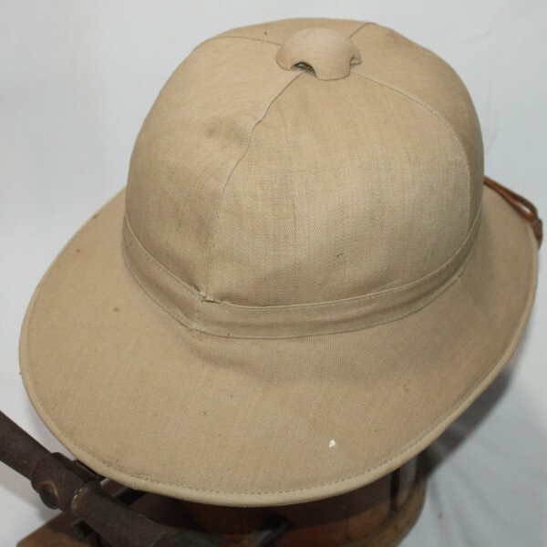 Casque colonial douane
