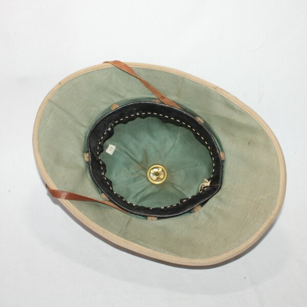 Casque colonial douane