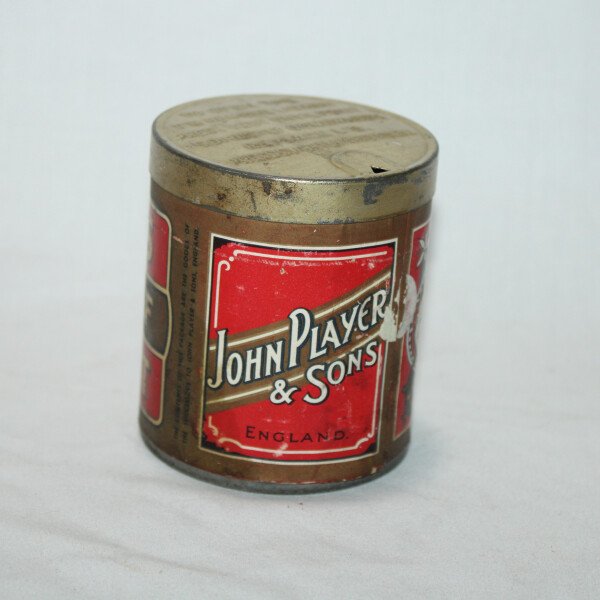 Boite Players navy cut rouge