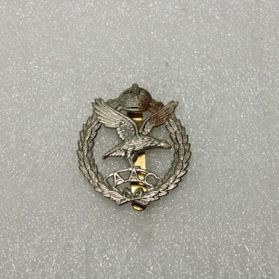 Caps badge AAC