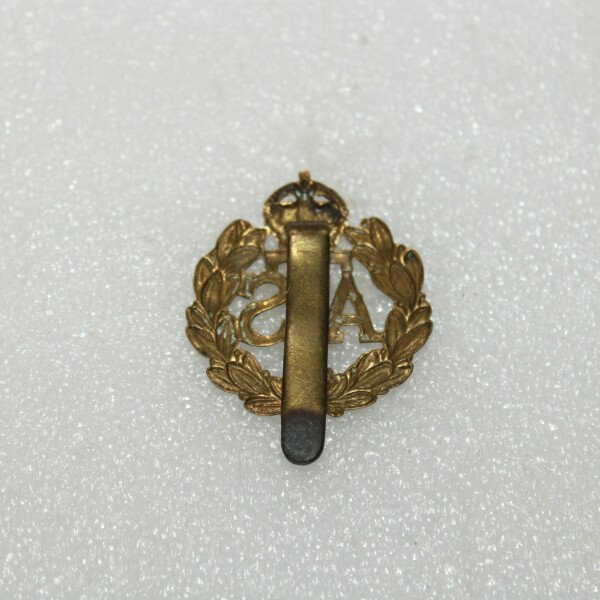 Cap badge ATS