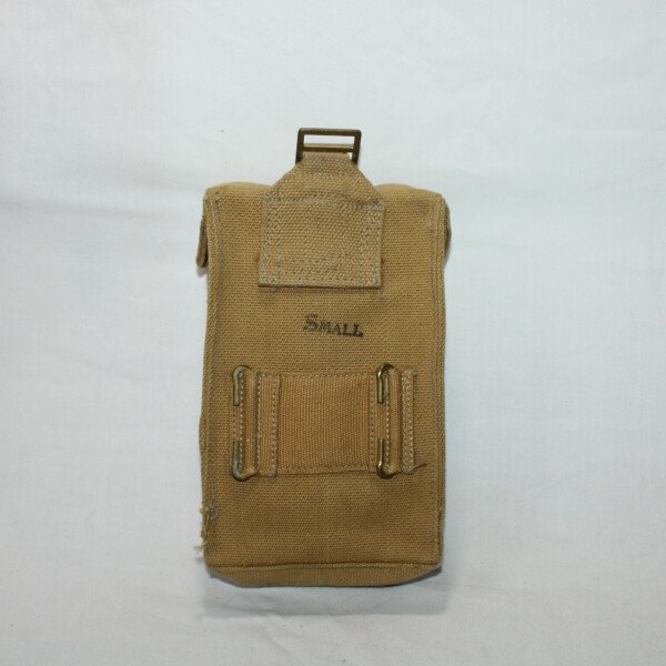 Pouch canadienne