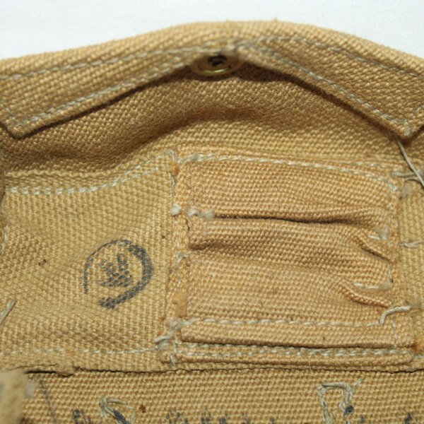 Pouch canadienne