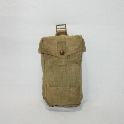 Pouch canadienne 1942