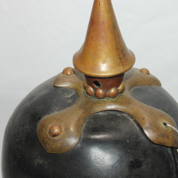 Casque à pointe MDL 1860