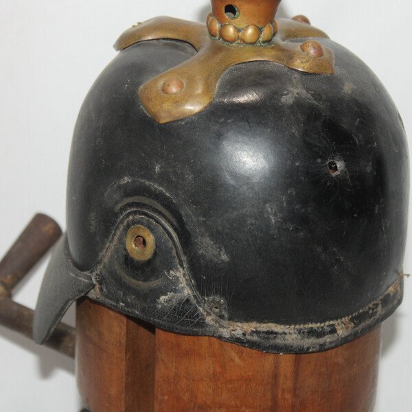 Casque à pointe MDL 1860