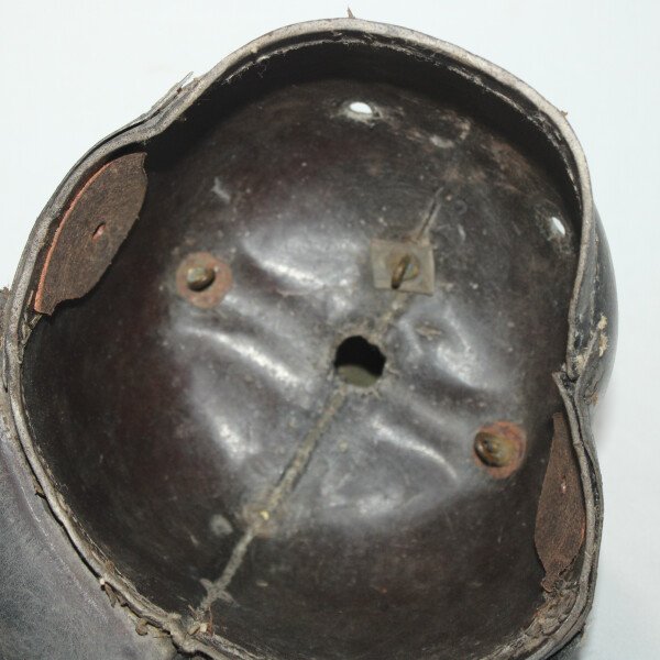 Casque à pointe MDL 1860