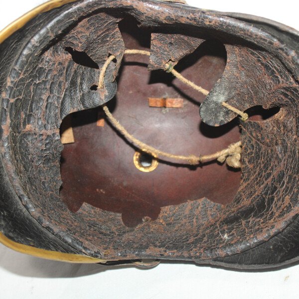 Raupenhelm