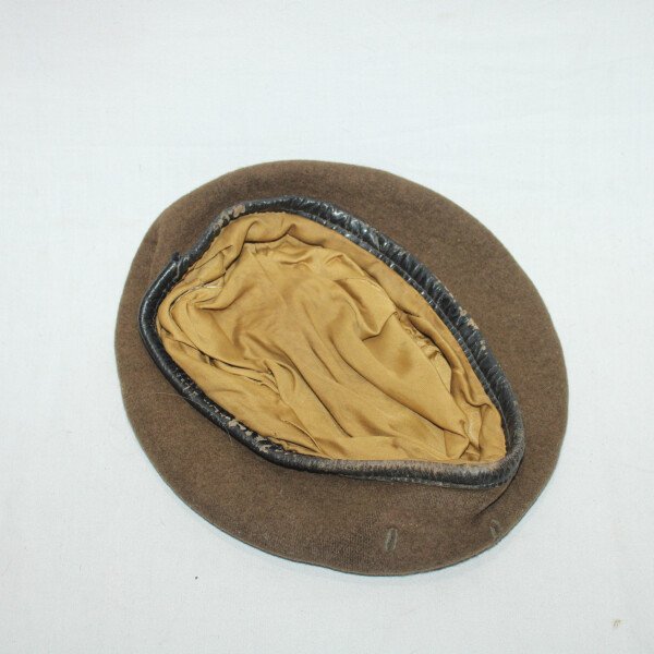 Khaki beret