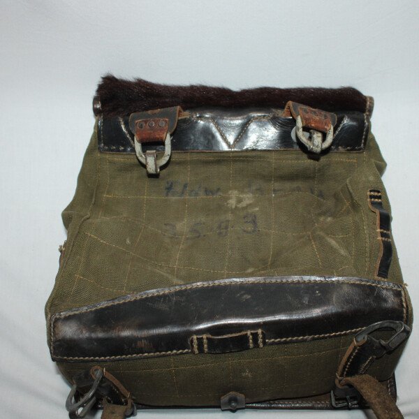 Sac peau de vache 1943